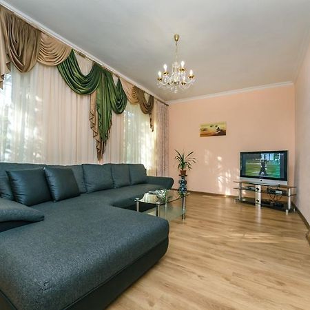 Two Bedroom Apartment On Liuteranska Street كييف المظهر الخارجي الصورة