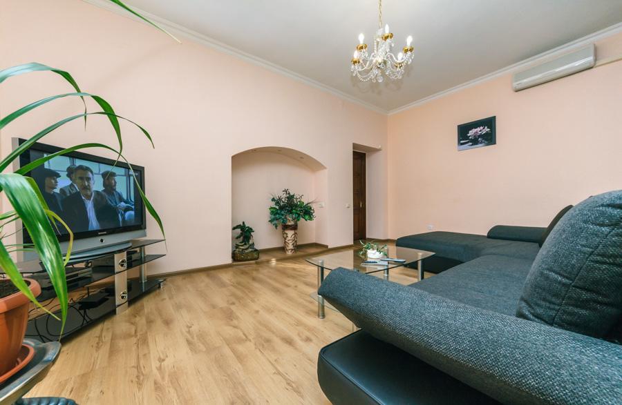 Two Bedroom Apartment On Liuteranska Street كييف المظهر الخارجي الصورة